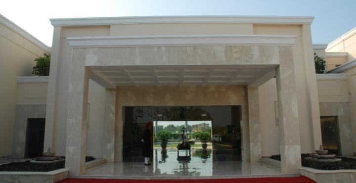The Lalit Temple View Hotel Khadzsuráhó Kültér fotó