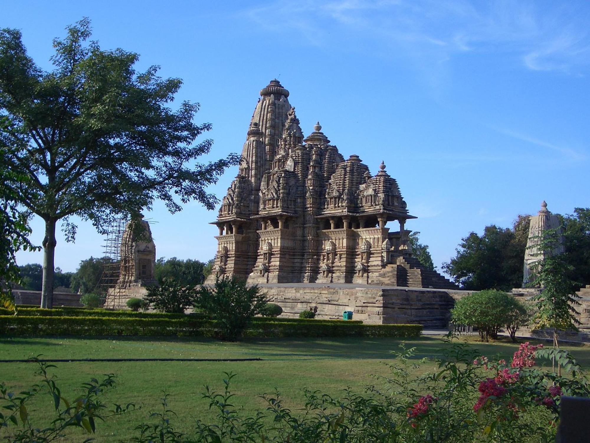 The Lalit Temple View Hotel Khadzsuráhó Kültér fotó