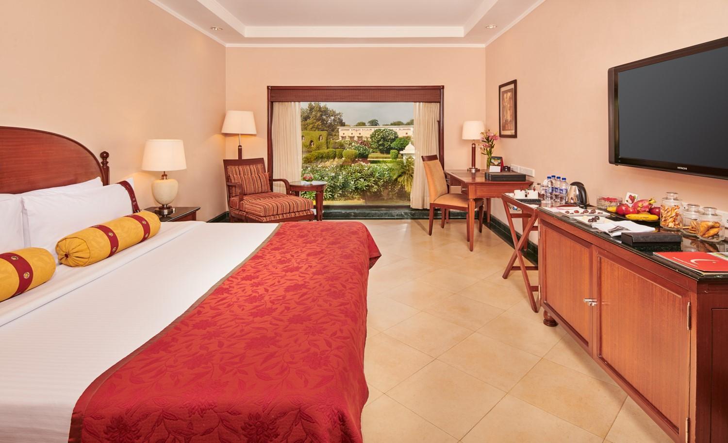 The Lalit Temple View Hotel Khadzsuráhó Kültér fotó